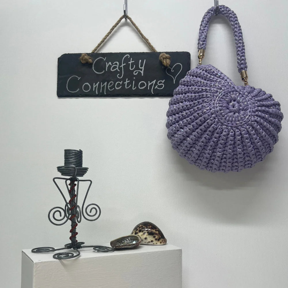 Seashell Crochet Bag:  Round shape