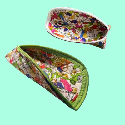 Zipper Pouch triangle