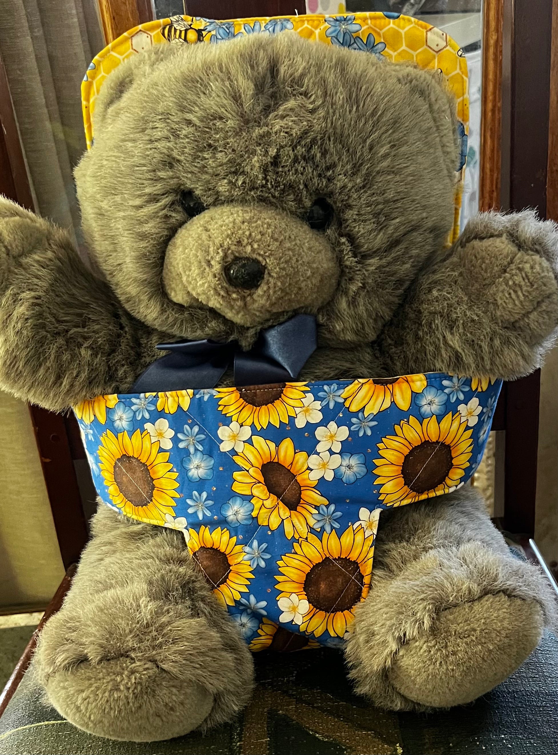 STUDIO CJP  Baby Trolly Cushion