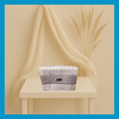 Boxed zipper pouch